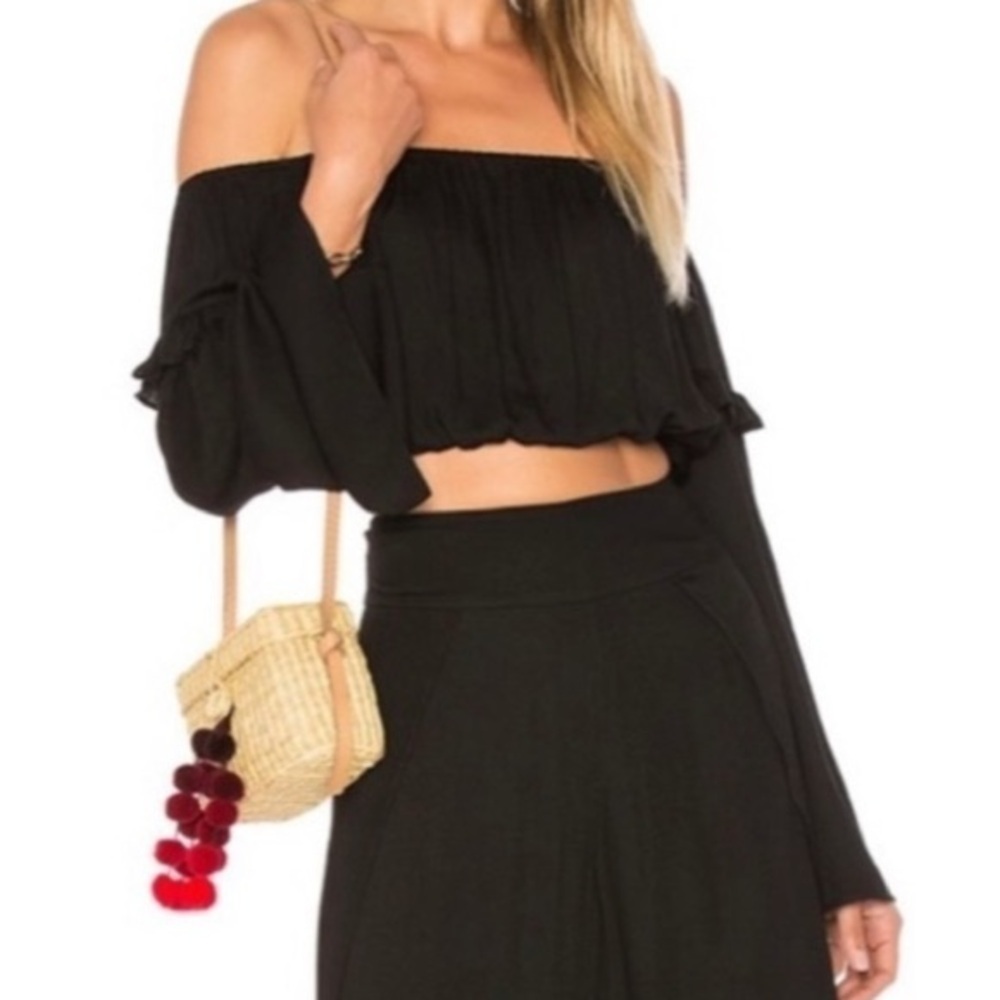 ALE BY ALESSANDRA black off the shoulder crop top